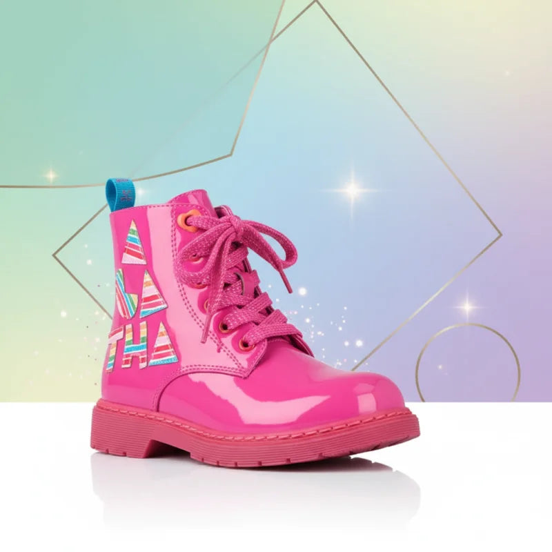 Αgatha Ruiz De La Prada Agatha Ruiz De La Prada Παιδικά Αρβυλάκια από Λουστρίνι με Φερμουάρ Φούξια Μποτάκι Κορίτσι / Boots Girl agatha-ruiz-de-la-prada-facebook-ad