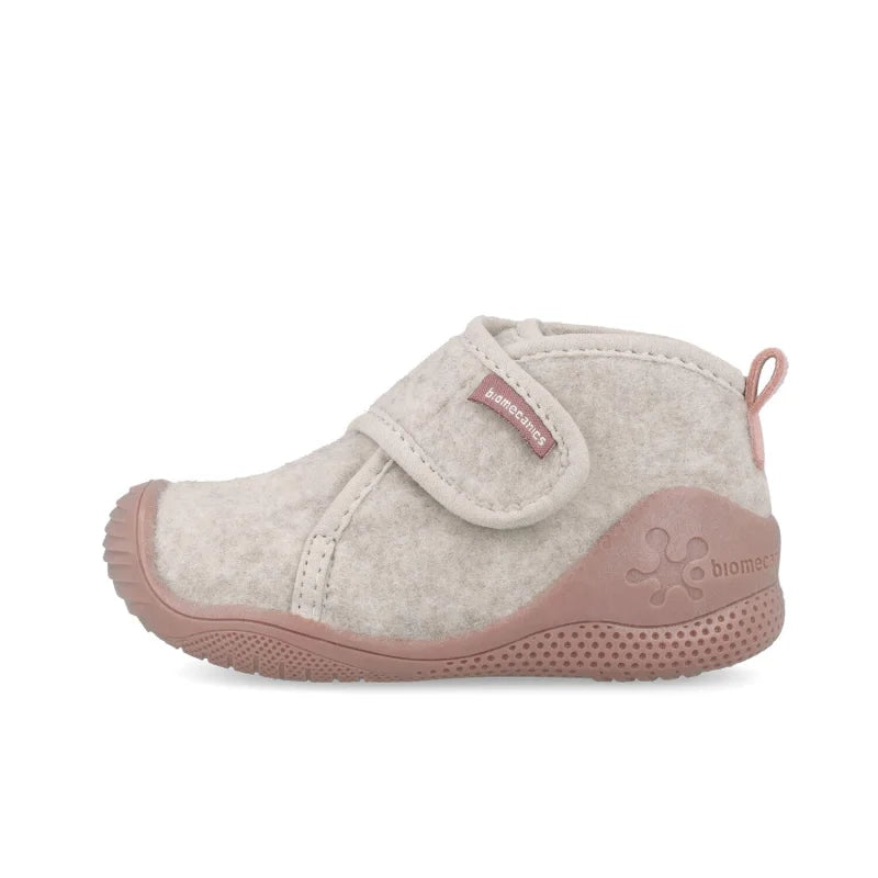 Biomecanics Biomecanics Ανατομικά Μποτάκια Παντοφλάκια Unisex Μπέζ Παντοφλάκια Κορίτσι / Slippers Girl download_4_680b5a23-e8c2-4664-a312-ea81b821f5a4