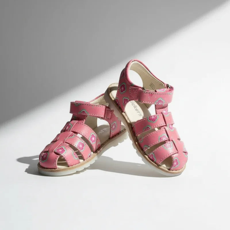 Kickers Kickers Παιδικά Δερμάτινα Παπουτσοπέδιλα Ανατομικά για Κορίτσια Ροζ Πέδιλο Κορίτσι / Sandals Girl kickers-pink-sandals-vogue-editorial