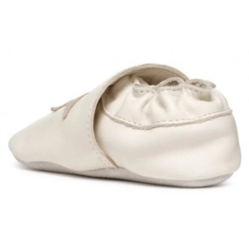 Geox Geox Gloviedoo Βρεφικά Slip ons Αγκαλιάς B4668B 085TC C1M2U μπεζ Αγκαλιάς Κορίτσι /Prenatal Girl pantofi-geox-b-gloviedoo-girl-b4668b-085tc-c1m2u-ivory-platinum-3-477x477